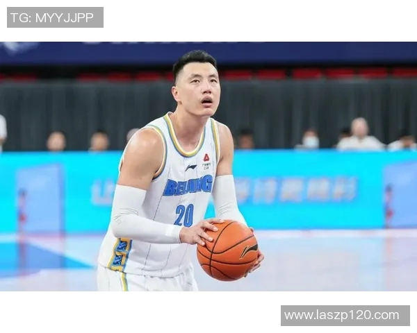 翟晓川：从篮球场上的拼搏者到青年偶像的成长之路