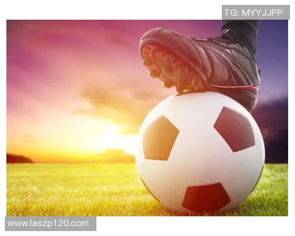 莱奥的成长之路：从小镇少年到全球瞩目的足球巨星