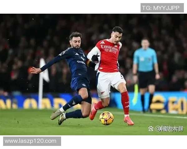 英超焦点战桑德兰主场迎战阿森纳双方争夺关键三分的激烈对决