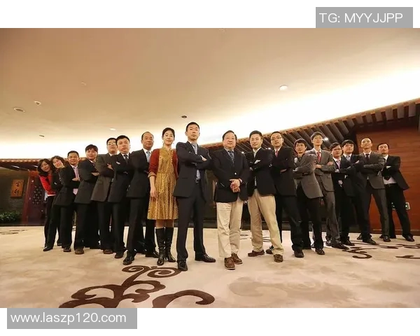 萨卡的足球之路：从青涩少年到英超明星的成长历程与未来展望