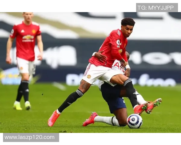 足彩曼联对阵巴萨精彩比分预测与分析分享