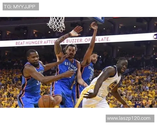 勇士与雷霆首场对决精彩回顾与赛后分析