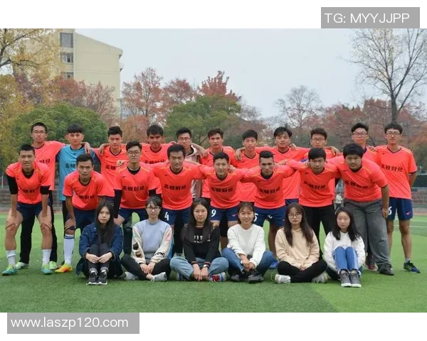 南京足球队在洲际杯中的默契配合与战术执行分析