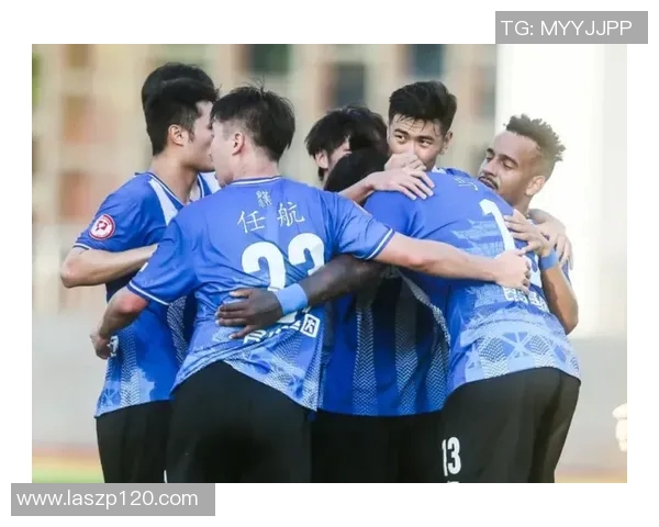 武汉羽毛球队在全国锦标赛中以93分稳居积分榜首位展现强劲实力